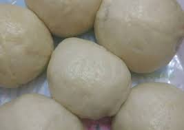 Untuk membedakan isi bakpao, tanpa daging (vegetarian) biasanya di atas bakpao diberi titikan warna, demikian juga dengan isian yang lain diberi tanda berikut resep bakpao; Resep Bakpao Isi Ayam Lezat Sekali Resep Bunda
