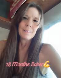 💔 The Day I Chose Life Again 💔 After my wife passed away from cancer, I  completely lost myself. The pain was unbearable, and the only thing I knew  to do was