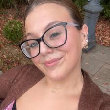 What is the best dinner show to see in Pigeon Forge?