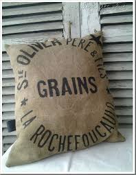 Sans La Serie Un Coussin Une Histoire Au Pays Des Reves Coussin En Toile De Jute Coussin Toile De Jute