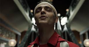 Netflix vient officiellement de commander une saison 3, attendue pour 2019. La Casa De Papel Saison 3 Sur Netflix Le Retour De Berlin Pedro Alonso Le Mechant Capable De Briser Des Tabous Toutelatele