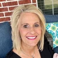 30+ "Julia Presley" profiles