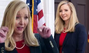 'the one where they get back together': Lisa Kudrow Lauded For Impersonation Of Conservative Spokesperson In Netflix S Death To 2020 Daily Mail Online