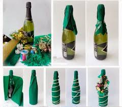 Pin Von Mansi Talwar Auf Paper Bags And Gift Boxes Wrapped Wine Bottles Christmas Wine Bottles Und Wine Bottle Gift