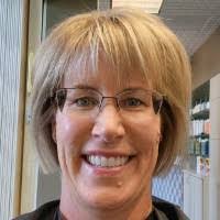 Victoria Hays's Instagram, Twitter & Facebook