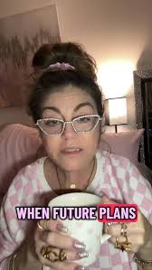 Ezra Aune says I look like a laid off elf😂🤣🤣🎄🎄