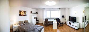 Passende mietangebote gibt es im regionalen wohnungsmarkt beim schwarzwälder diese voll ausgestattete und großzügig geschnittene wohnung, befindet sich in der zweiten etage und sucht langfristige mieter. 1 Zimmer Wohnung Zum Verkauf Seeackerstr 19 71229 Leonberg Boblingen Kreis Mapio Net