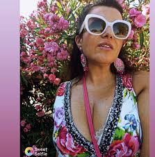 ?media_id=100003750824505