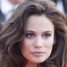 Lucie lucas est une actrice française. Lucie Lucas Bio Family Trivia Famous Birthdays