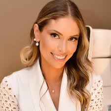 Dra Tauana Castelani