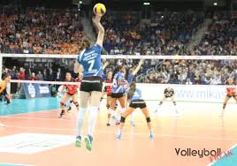 South korea and united states claim first two spots in women's semifinals. Volleyball Aufschlag