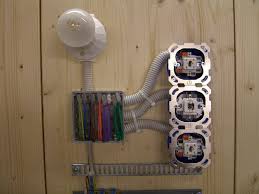 Blau stellt den neutralleiter dar Kreuzschaltung Anschliessen Und Verdrahten Elektricks Com