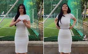 Carilah titik ini dengan mengamati bagian tubuh yang terlipat saat anda menekuk tubuh ke sisi kiri atau kanan, dan perhatikan bahwa titik ini berada di atas pusar dan di bawah tulang rusuk. Cara Mengukur Lingkar Pinggang Cara Mengukur Lingkar Pinggang Tanpa Meteran Youtube Metode Lingkar Pinggang Adalah Sebuah Metode Yang Dapat Digunakan Untuk Membantu Anda Memastikan Berat Badan Ideal Bbi Tanpa Menggunakan