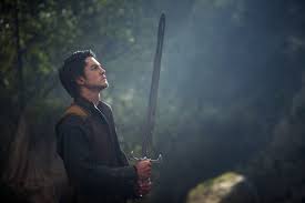 Watch Legend Of The Seeker Season 1 Episode 3 Legend Of The Seeker Season 1 Episode 1 Still A Clash Of Kings Fairytale Fantasy Sword Of Truth