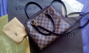 Worst still, some women take a risk to pay cheaper but yet expensive price to dishonest online sellers but end up receiving low quality replica louis vuitton handbags. Louis Vuitton Bag Almost Anything For Sale In Malaysia Mudah My