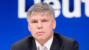 Auf linkedin können sie sich das vollständige profil ansehen und mehr über die kontakte von nils wrogemann und jobs bei ähnlichen unternehmen erfahren. Deutsche Bank Interne Zweifel Bleiben