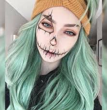 Christina Bla's Instagram, Twitter & Facebook