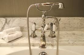 Nostalgisch Prachtig Zauberschon Die Badewannenarmatur Wupper Calmwaters Antik Armatur Wasserhahn Nostalgi Mischbatterien Wasserhahn Badewannenarmatur