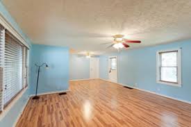Wrapped around a bend of the east fork of the white river and set against the backdrop of the hoosier national forest, shoals ought to tempt home shoppers looking for a quiet village community with abundant natural recreation. Shoals In Real Estate 7 Homes For Sale In Shoals