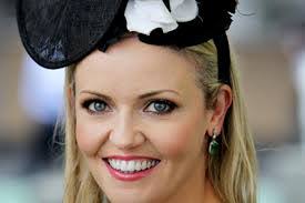 Cathlin Ryan's Instagram, Twitter & Facebook