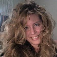 Beth Kujawski's Instagram, Twitter & Facebook