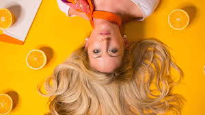 Hallo ihr lieben, ich dachte mir, es ist mal wieder. Haare Naturlich Aufhellen 11 Beste Hausmittel Zum Bleaching