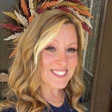 Kelly Herrick's Instagram, Twitter & Facebook