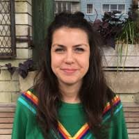 Julia Carruthers's Instagram, Twitter & Facebook