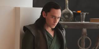 То́мас уи́льям хи́ддлстон — английский актёр и продюсер. Tom Hiddleston Accuses Paul Bettany Of Stealing Loki S Gimmick