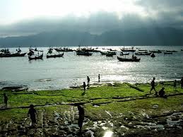 Harga tiket masuk pantai wedi ombo. Keindahan Pantai Popoh Yang Bikin Takjub Gotravelly