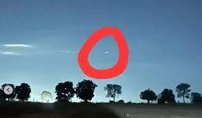 Moradores de Campo Grande relatam avistamento de OVNIs no céu na noite de 6  de janeiro