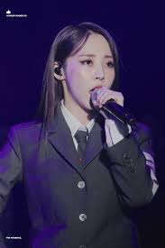 Mamamoo's moonbyul reigns with fierce duality. Moonsun Moonbyul And Solar Of Mamamoo Page 978 The L Chat