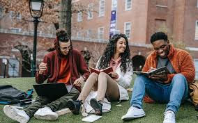 Top 5 Tips For Choosing the Right College For You - Student Research Group
