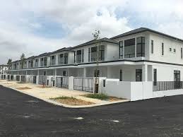 Encontrá y reservá alojamientos únicos en dedaun cozy apartment near uitm puncak alamdedaun homestay is just 5 minutes from uitm. Harga Rumah Eco World Puncak Alam