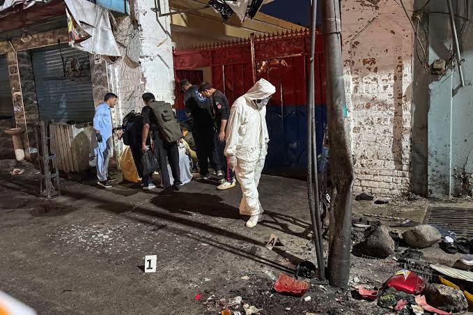 Suicide bomber strikes antimilitant rally in northwestern Pakistan, killing  at least 14 | CNN