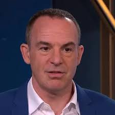 Secondary school bans skirts in move to 'gender neutral' uniform rules