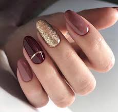 Nageldesign Elegant Herbst Trendige Manikure In 2020 Nagelideen Nagellack Nageldesigns
