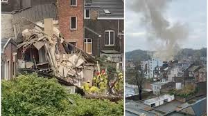Une quarantaine de pompiers étaient sur place en permanence, de même que des membres de la. Fzhesxtzh7jbqm