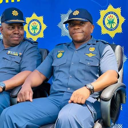 An icon #Mkhwanazi 🙏🏽👩🏽‍🎓👌👏👏👏👏👏“To forgive criminals is up to  God, to send them to him is up to me” General Mkhwanazi🙌🏾🙌🏾 has been  given a go ahead to lead KZN again for