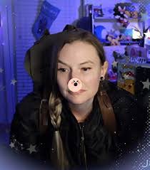 Jocelyn Steele's Instagram, Twitter & Facebook