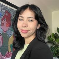 Analisa Pena's Instagram, Twitter & Facebook