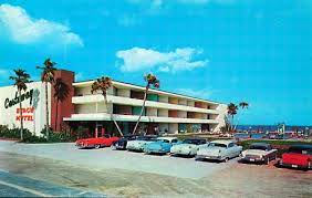 Castaway Beach Motel Daytona Beach Fl This Was My First Job I Use To Work Here With My Uncle My Mom Back In The L Daytona Beach Beach Hotels