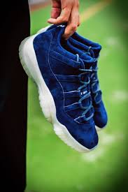 Air Jordan 11 Retro Low Derek Jeter Re2pect For Sale