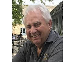 Lisa Primeau's Instagram, Twitter & Facebook