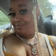 Tara Standifer's Instagram, Twitter & Facebook