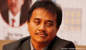 Roy suryo (lahir tahun 1968), pengamat teknologi informasi asal indonesia. 8 Potret Rumah Roy Suryo Yang Banyak Koleksi Parabola Buat Apa