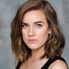 Christie Mcnab's Instagram, Twitter & Facebook