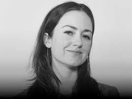 Lesley Parks's Instagram, Twitter & Facebook