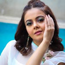 Devoleena bhattacharjee has been seeking justice for divya bhatnagar who died due to. Tv Actress Devoleena Bhattacharjee In Quarantine Again