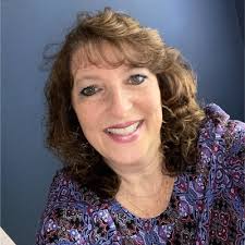 Congratulations to ERIEBANK's Emily Fessler, who was recognized last week  for graduating with honors from PA Bankers School of Commercial Lending.